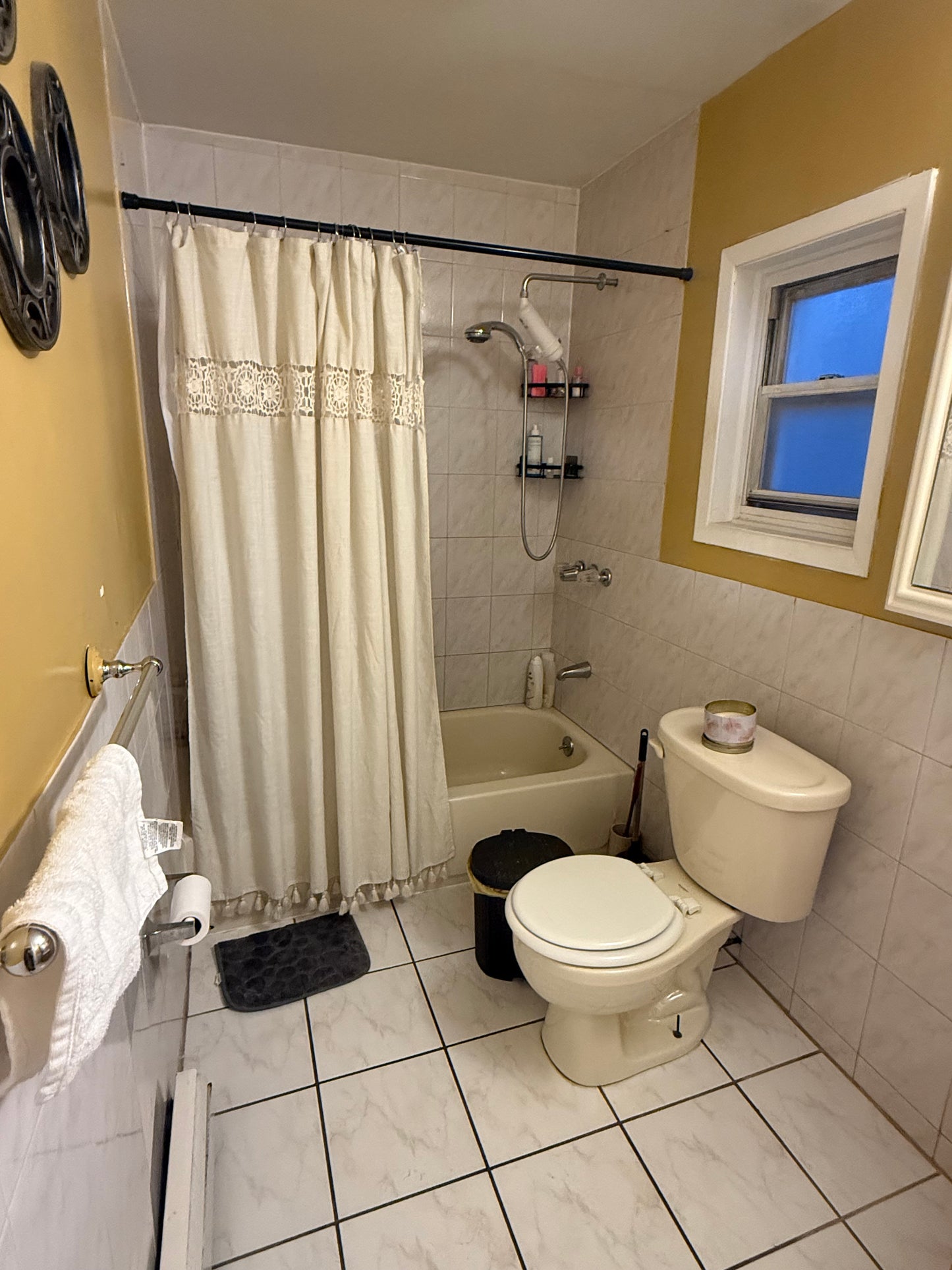 Se renta habitación privada en apartamento de tan solo 2 habitaciones.