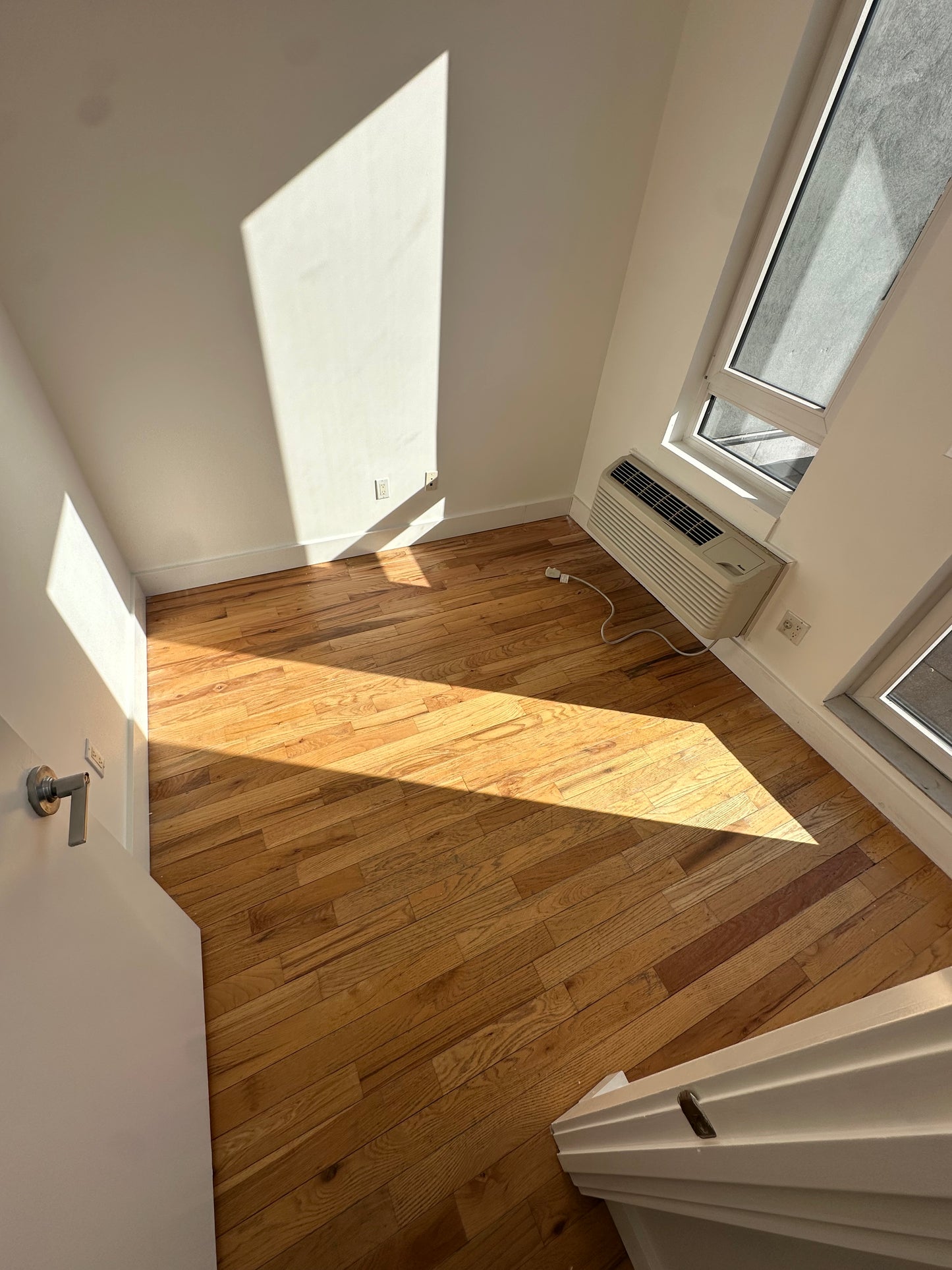 Private Room with Spacious Terrace in Brooklyn