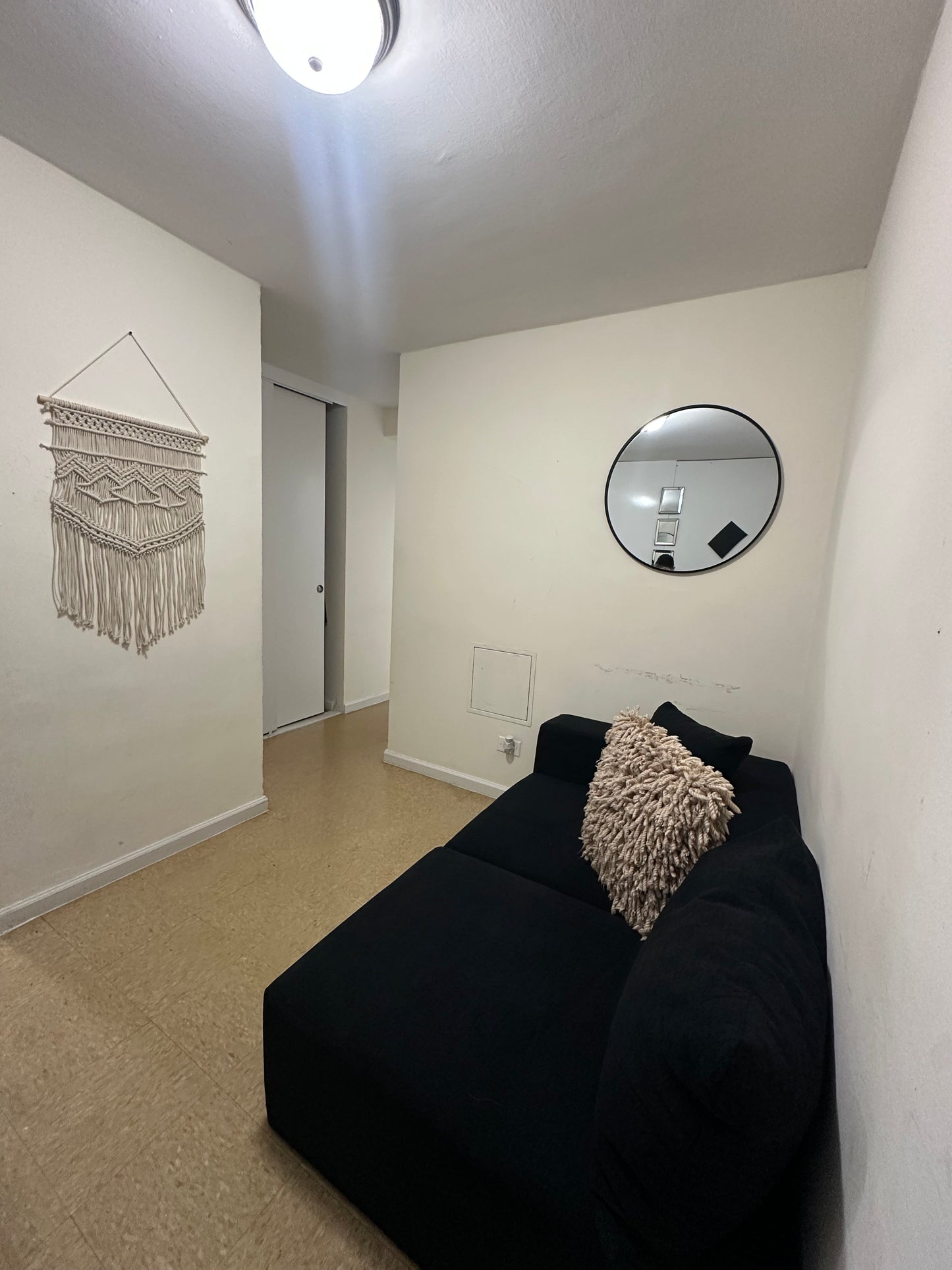 Bright Room in a Residential Complex with Pool – Corona