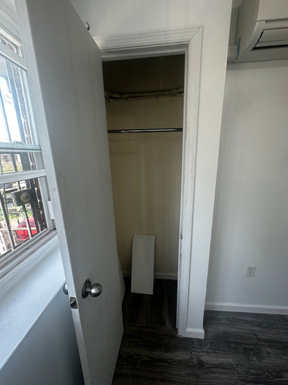 Room in Elmhurst, Queens