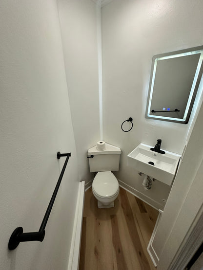 Room in Queens – Ground Floor with Private Half Bathroom