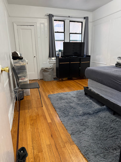 Habitación Amoblada Jackson Heights, cerca tren 7