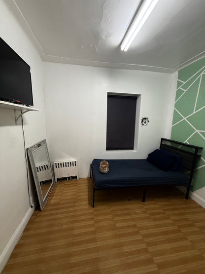 Habitación con todos los servicios incluidos en renta