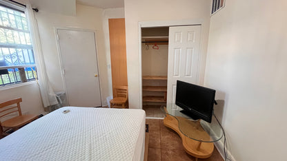 Habitación privada en Cleveland Street, cerca del tren J.