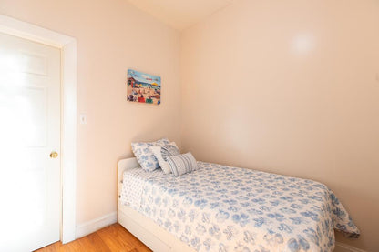 Stylish Furnished 3-Bedroom in Ridgewood