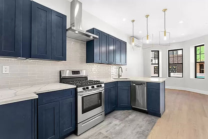 Spacious Room in Crown Heights – Easy Access to the City!