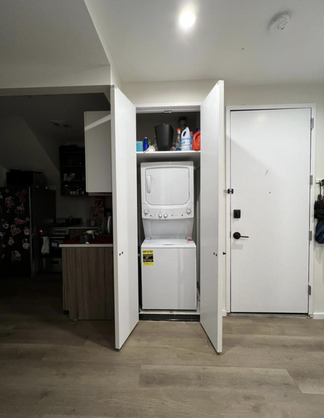 Habitación grande amoblada