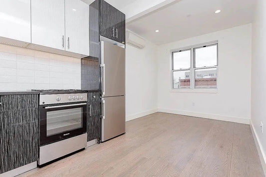 Modern 1 Bedroom / 1 Bathroom Apartment in Crown Heights