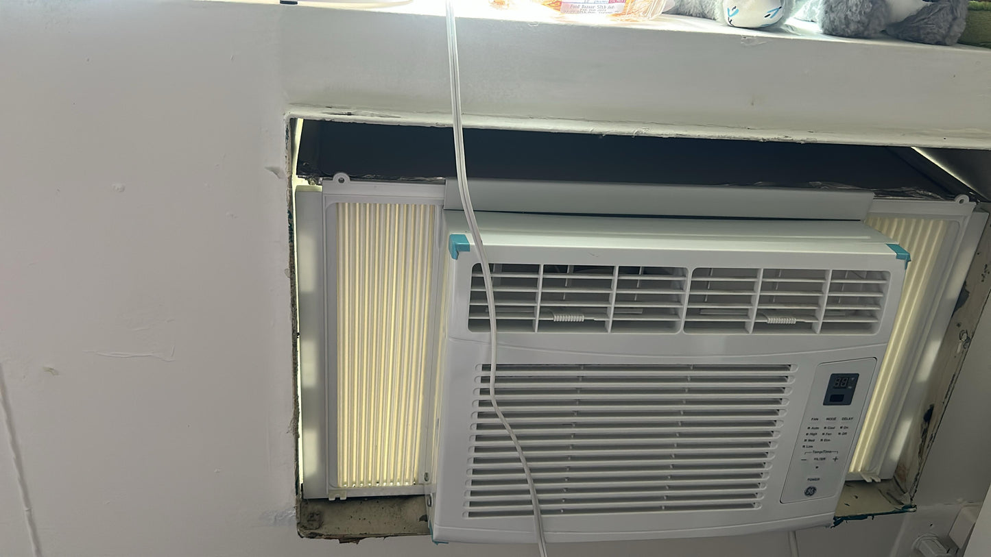 Spacious and Cozy Room with Beautiful Balcony