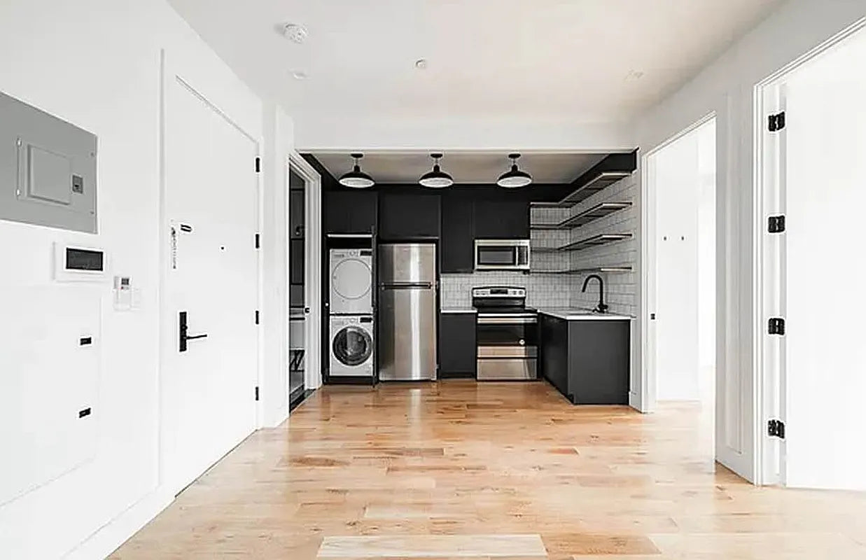 Modern 2 Bedroom / 1 Bathroom Apartment in Flatbush