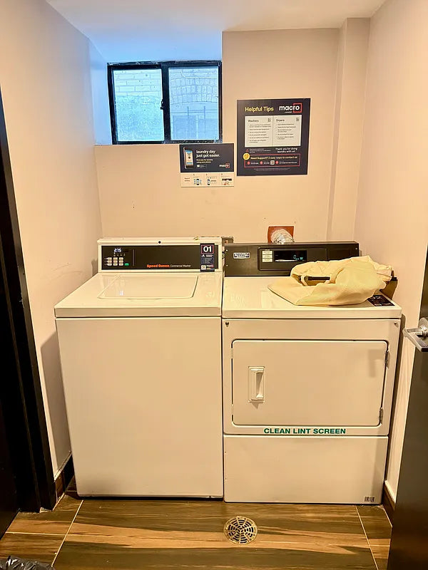 Modern 3 Bedroom / 2 Bathroom in Crown Heights