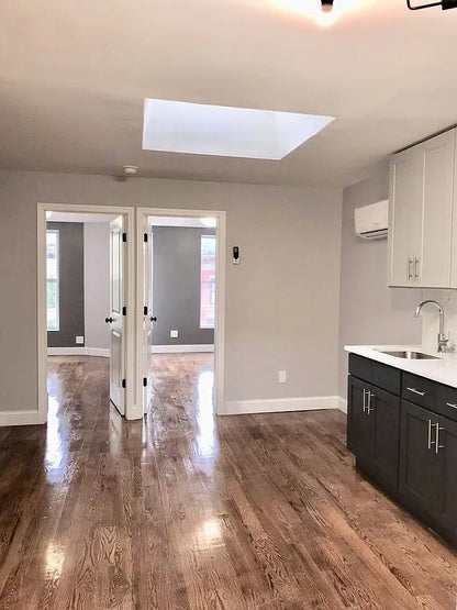 Modern 3-Bedroom, 1-Bath Apartment in Ocean Hill