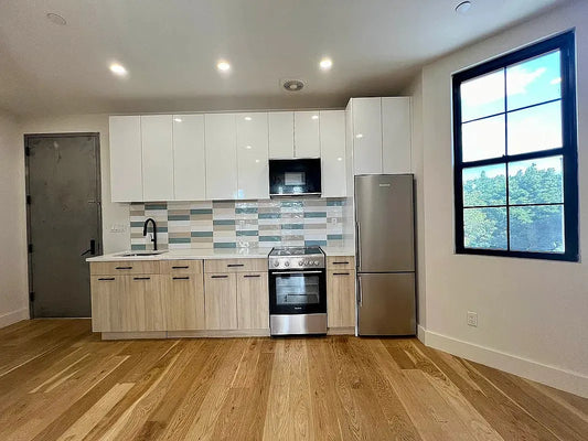 Modern 2-Bedroom, 1-Bath Apartment in Flatbush