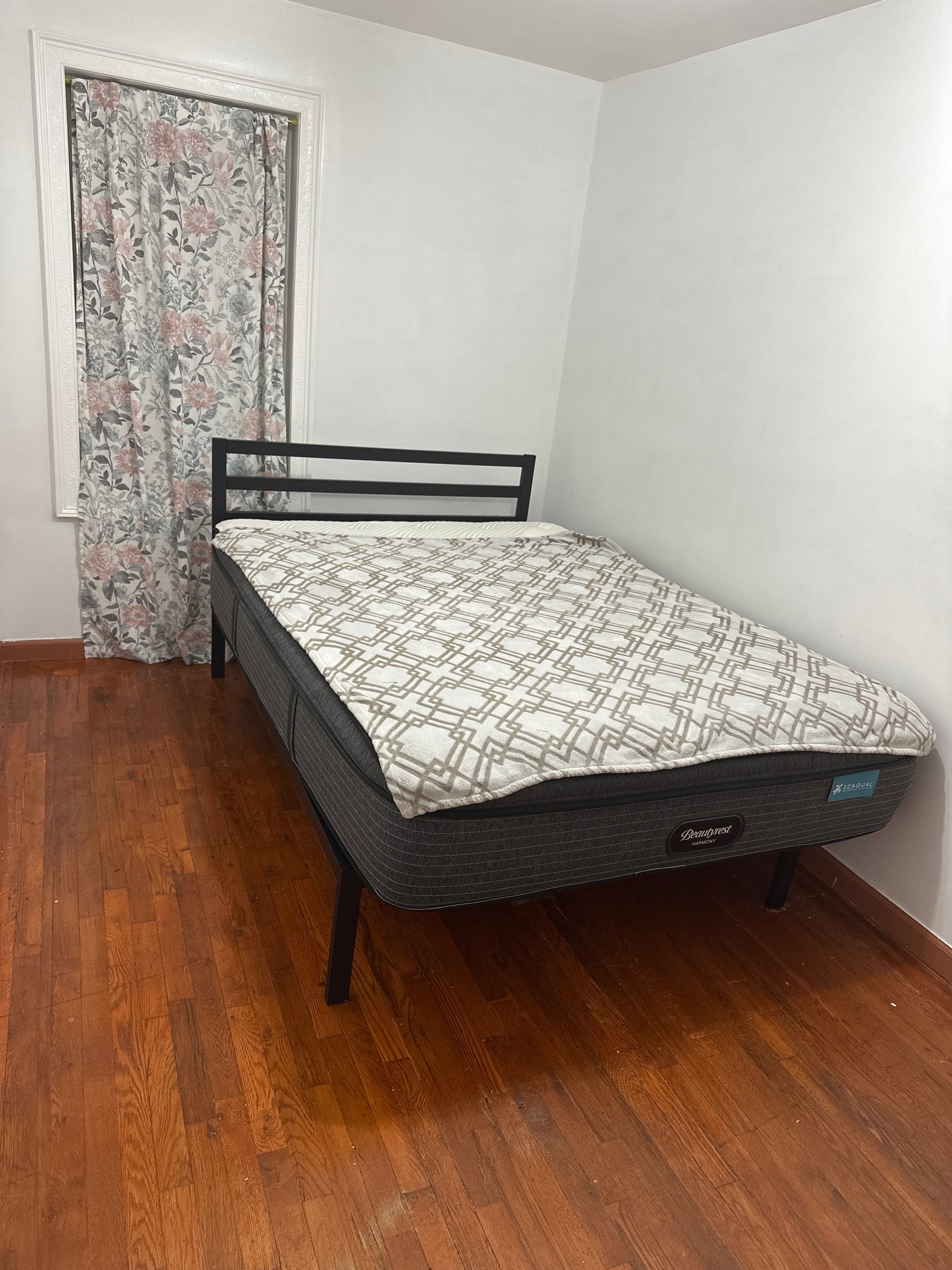 Habitación en Woodside!