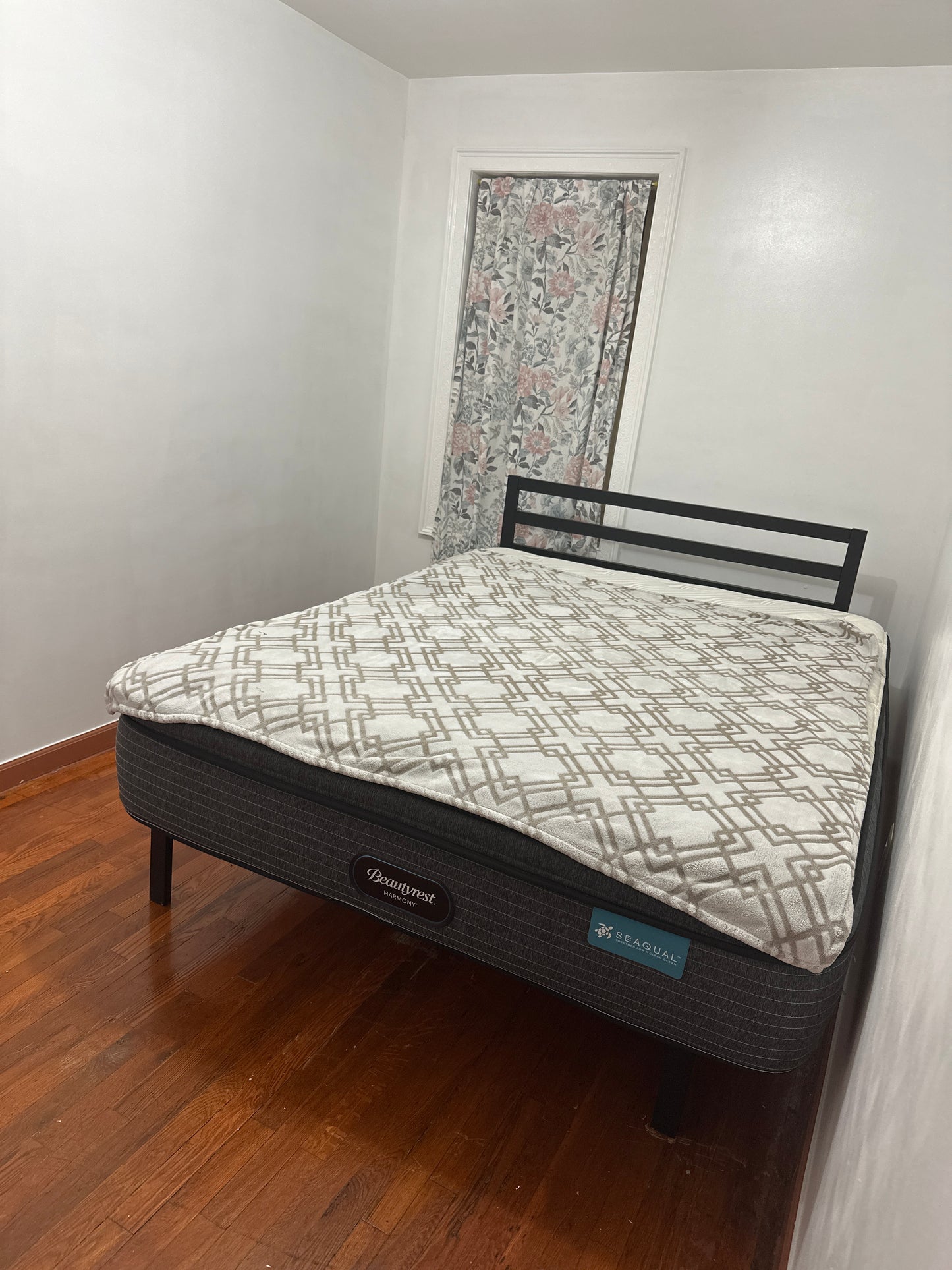 Habitación en Woodside!