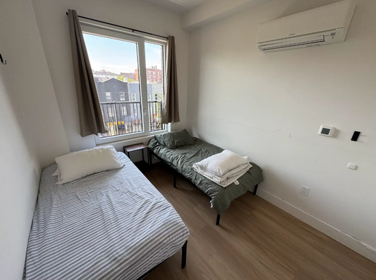 Shared Furnished Room Just 2 Min from 2 & 5 Trains