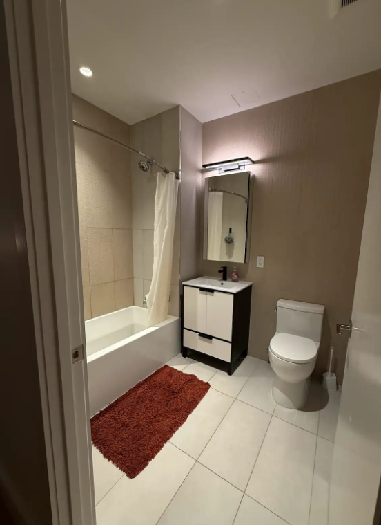 Shared Furnished Room Just 2 Min from 2 & 5 Trains