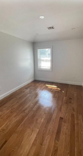 Private room for rent in Bayside!