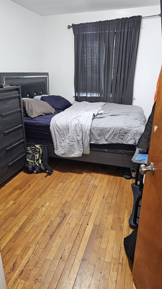 Habitación privada en apartamento céntrico con todo lo necesario alrededor.