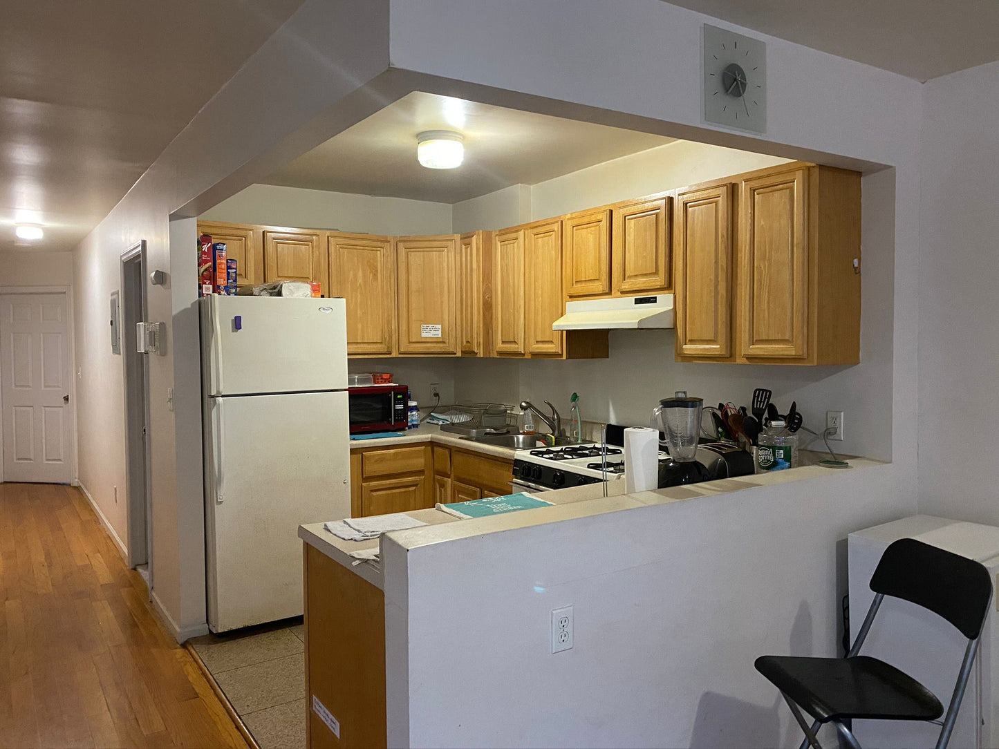 Private Room in Woodside!