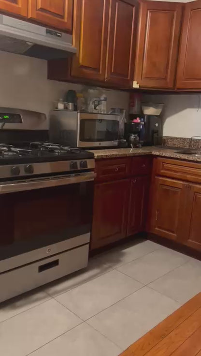 Habitación cómoda en Kew Gardens Hills