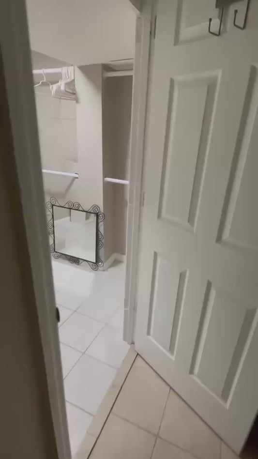 Private room in Queens near the A train