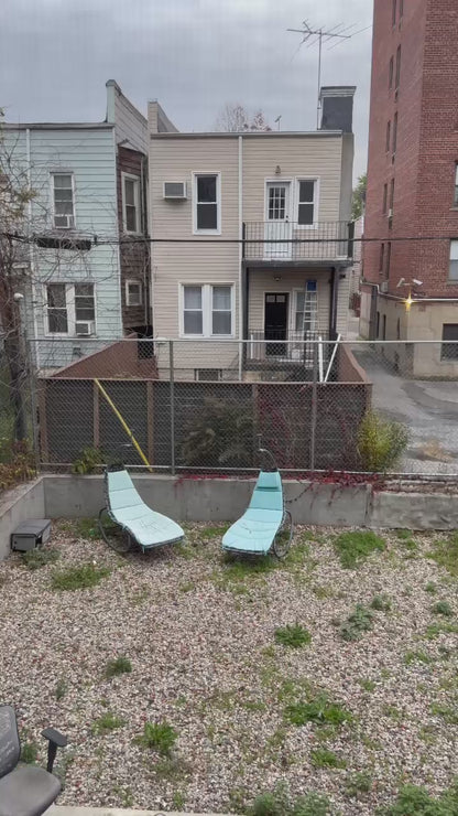 Room for rent with private bathroom and laundry — Only one woman lives in the apartment.