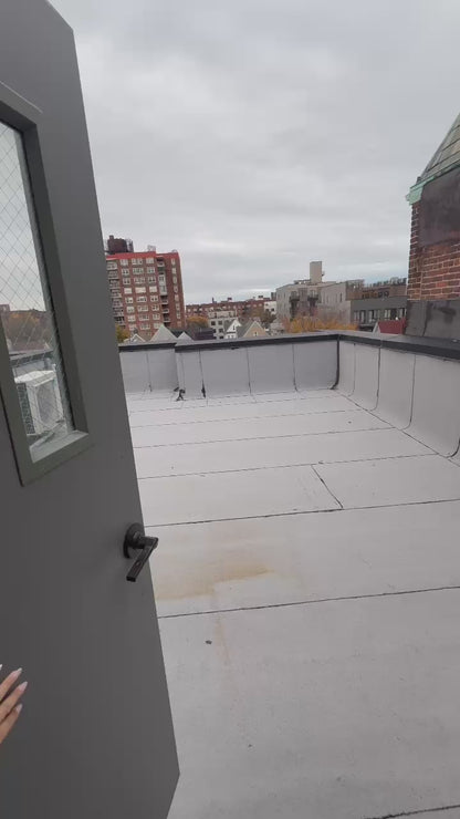 Room for rent with private bathroom and laundry — Only one woman lives in the apartment.