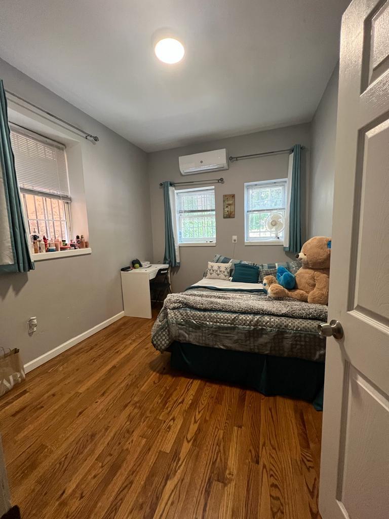 Private Room in Woodside: Beautiful, Comfortable, and Flexible Deposit