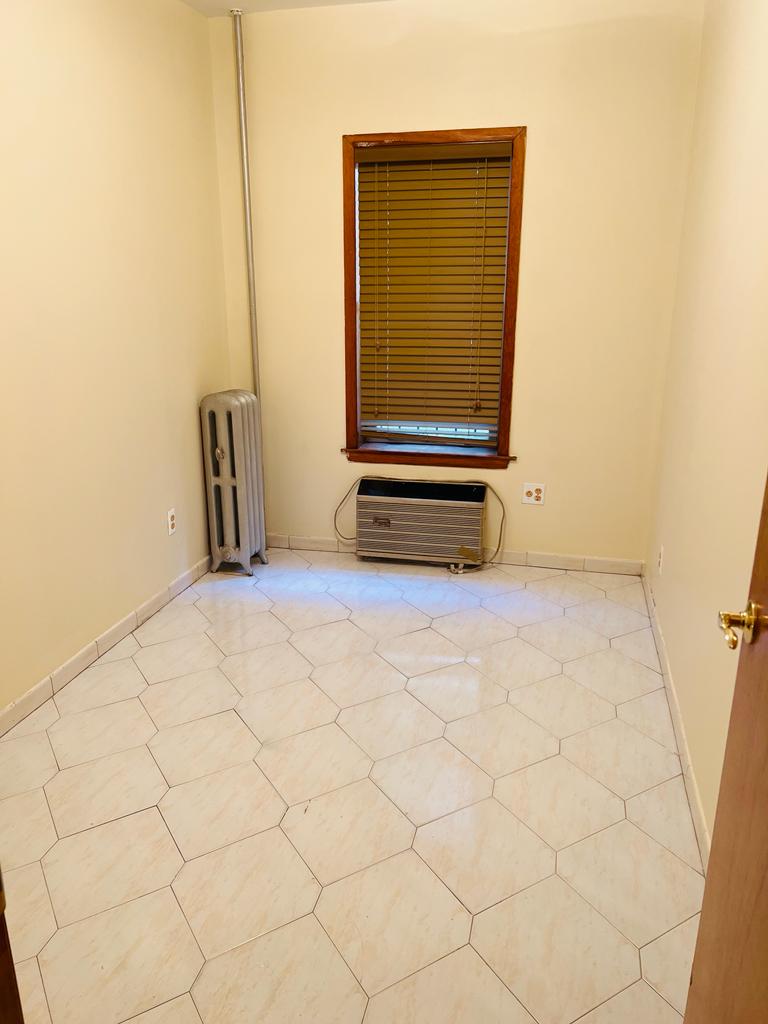 Cozy private room for rent in Astoria