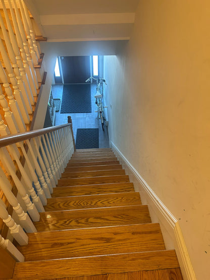 Habitación amplia y acogedora en Middle Village!
