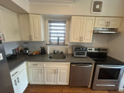 Habitación amplia y acogedora en Middle Village – apartamento hermoso y tranquilo