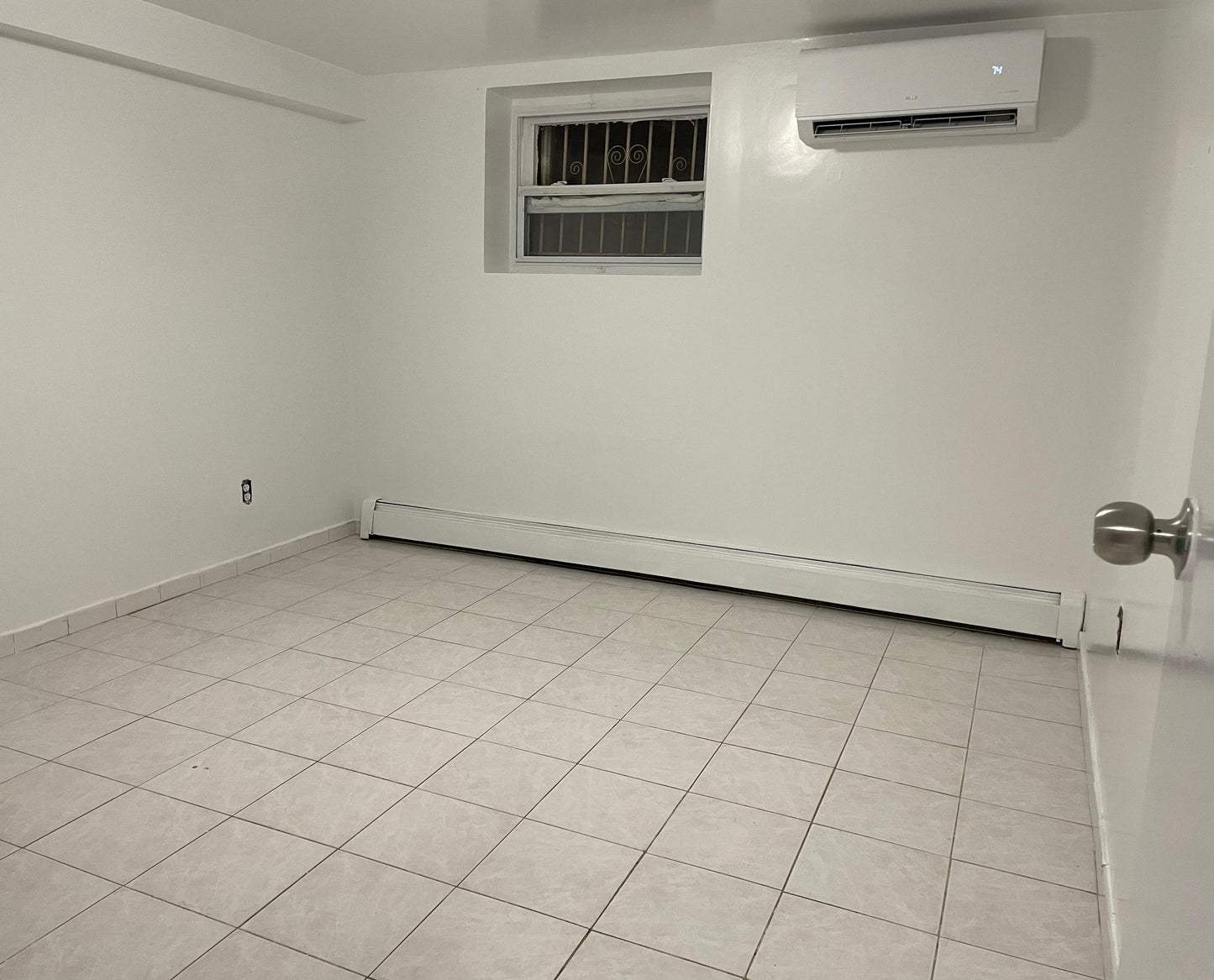 Habitación privada con aire acondicionado y depósito flexible!