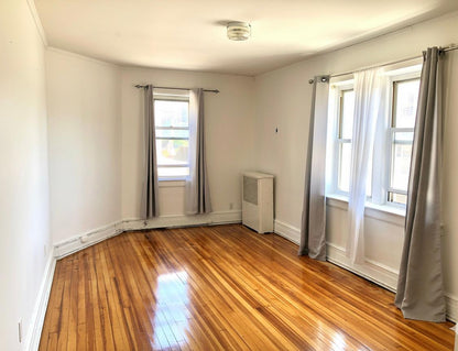 Spacious & Comfortable Private Room for Rent