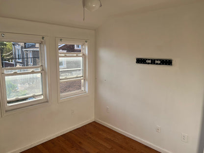 Habitación privada en East Elmhurst