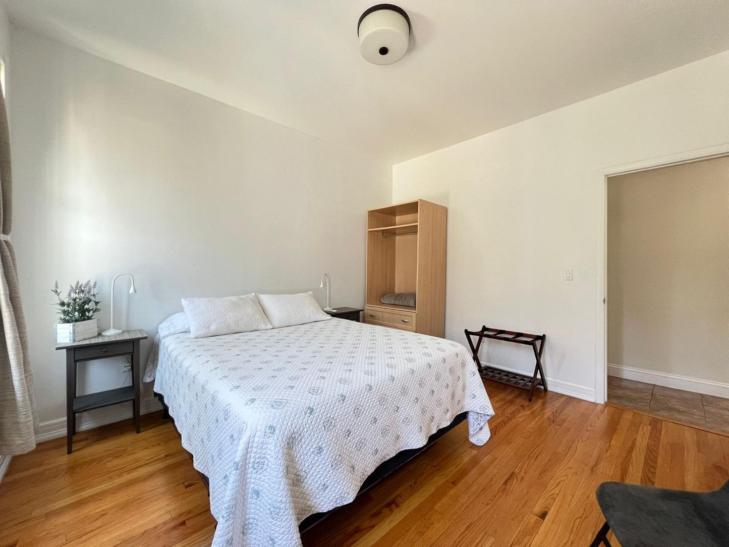 Cozy room for rent in Jackson Heights!