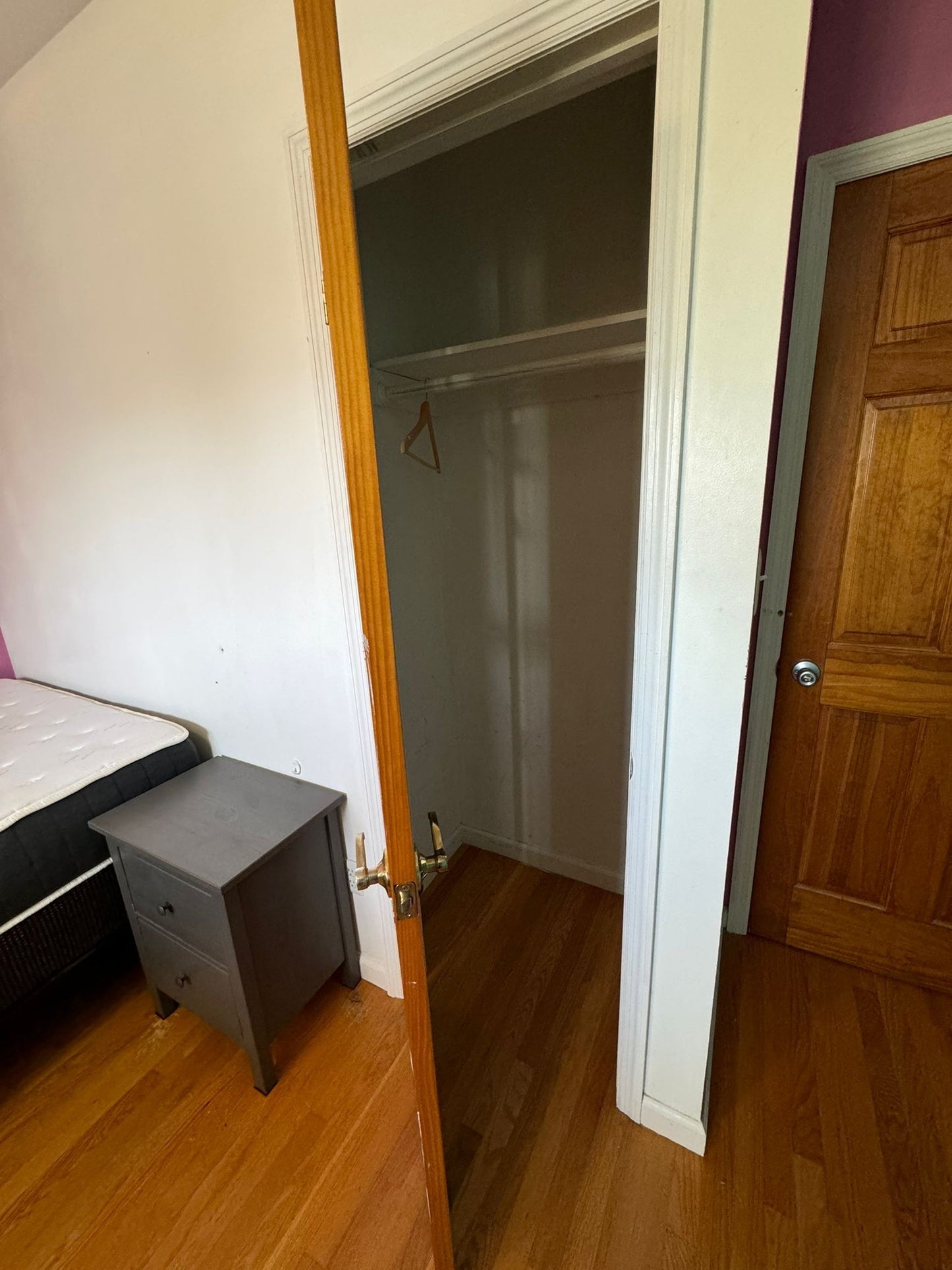 Habitación privada en Glendale muy amplia!