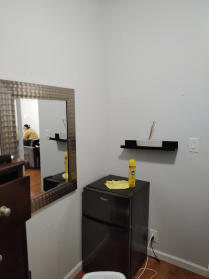 Se renta habitación privada muy linda en east elmhurst !!