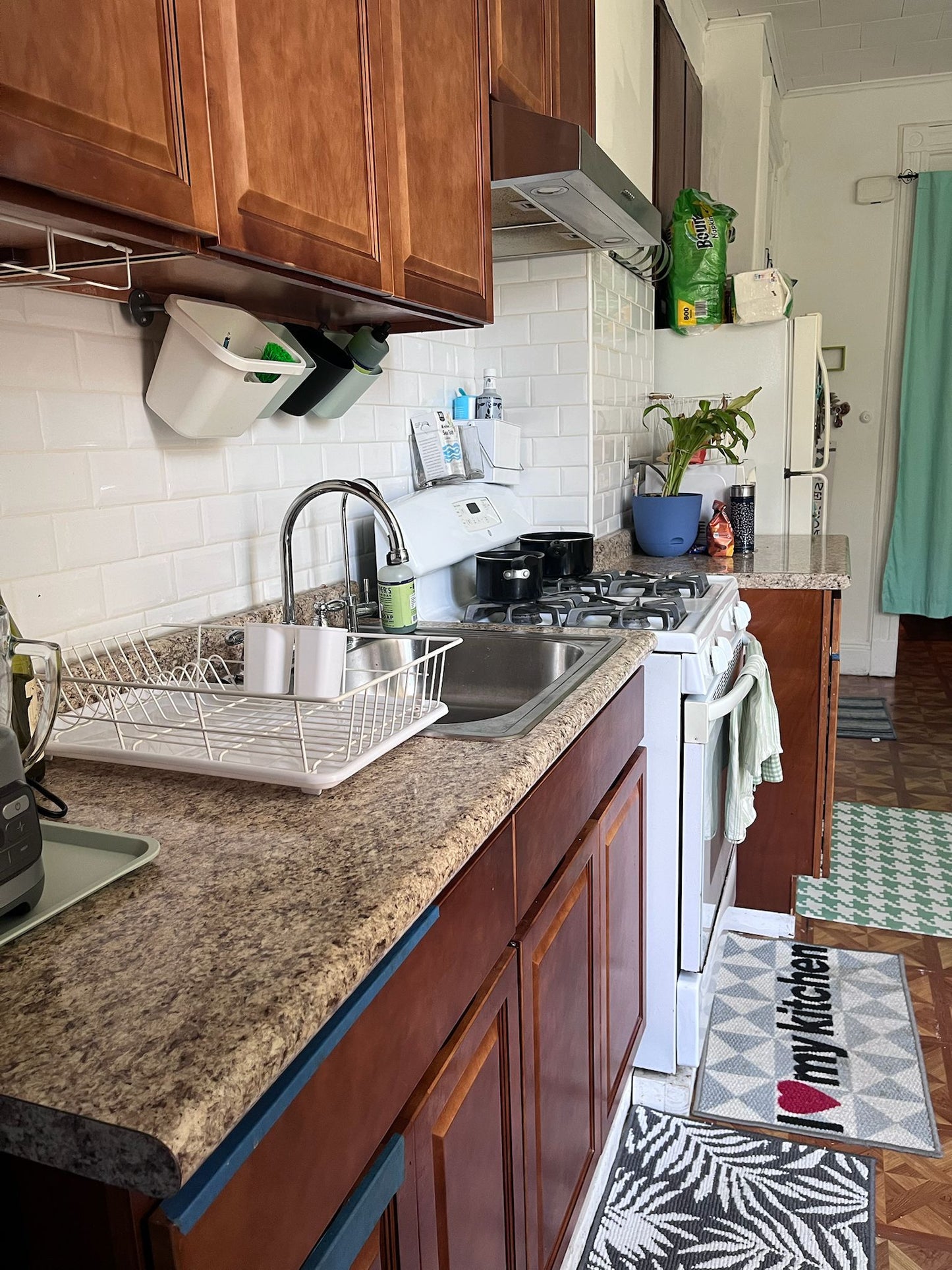 Habitación privada grande cercas del transporte público,area muy tranquila,vecinos muy agradables.