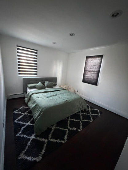 Private Room in Flushing – Near Parks with Easy Access