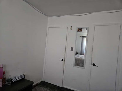 Room for Rent in Woodside