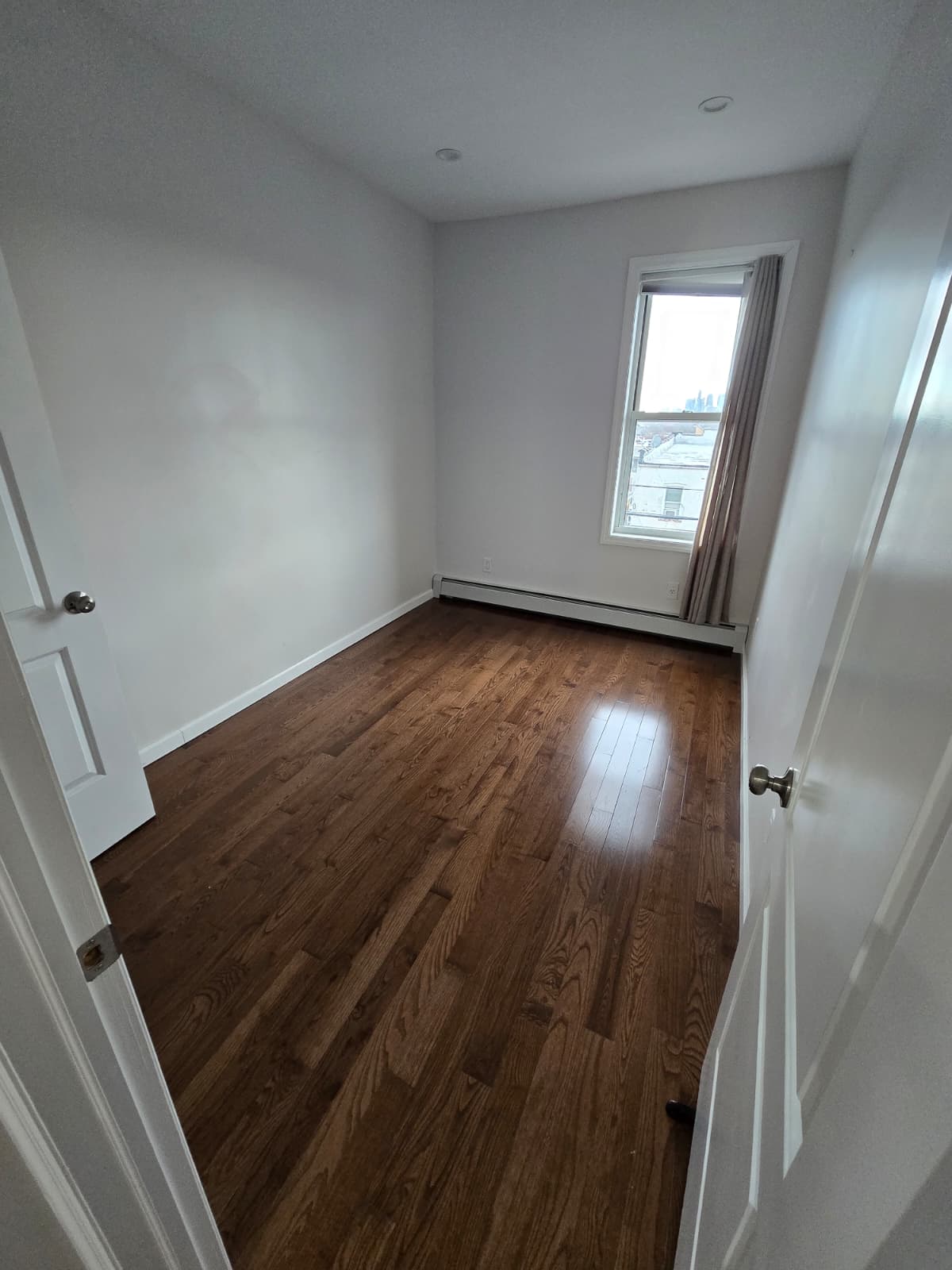Se renta habitación privada en East Elmhurst !