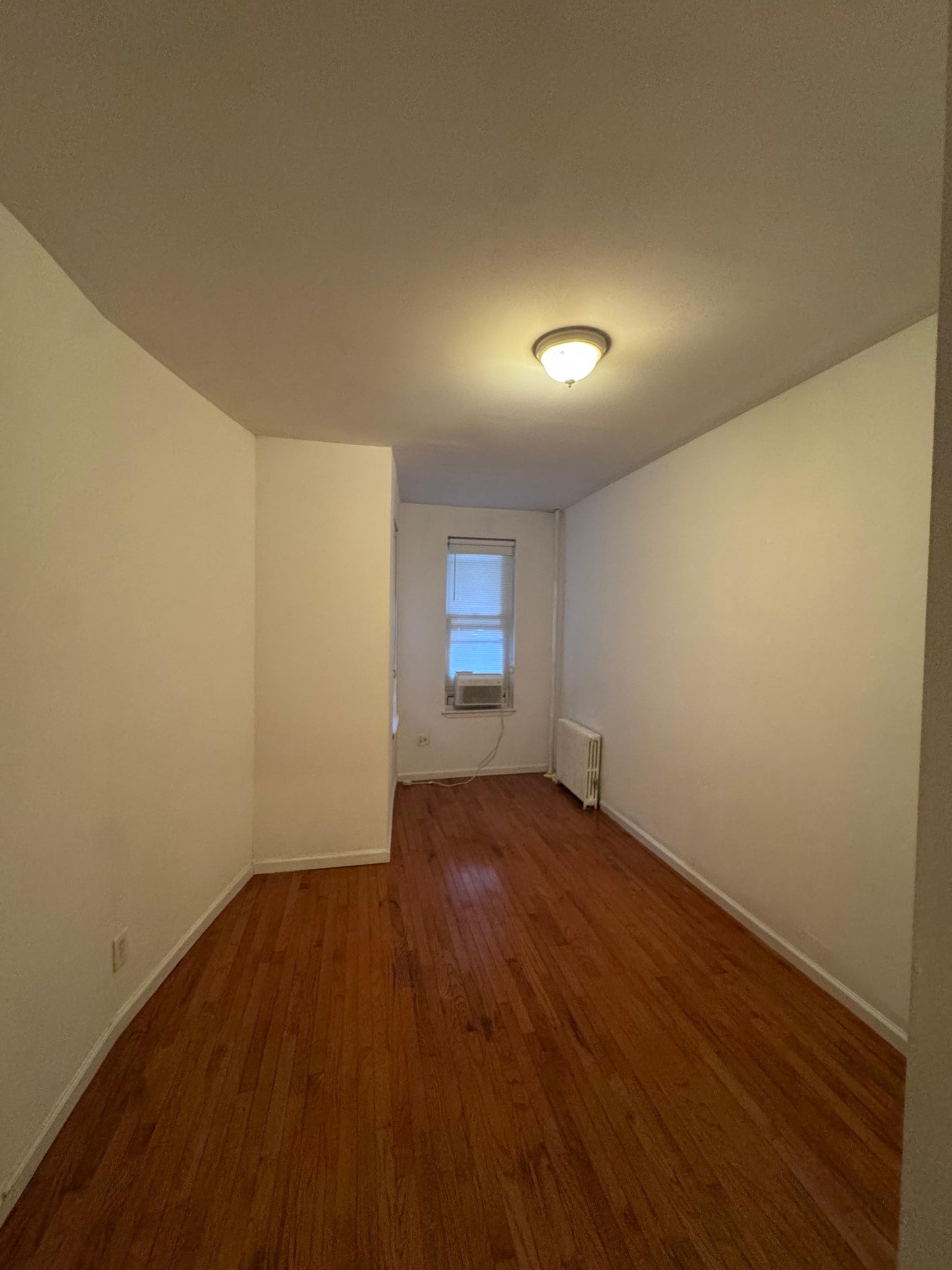 Private Room for Couples in Astoria