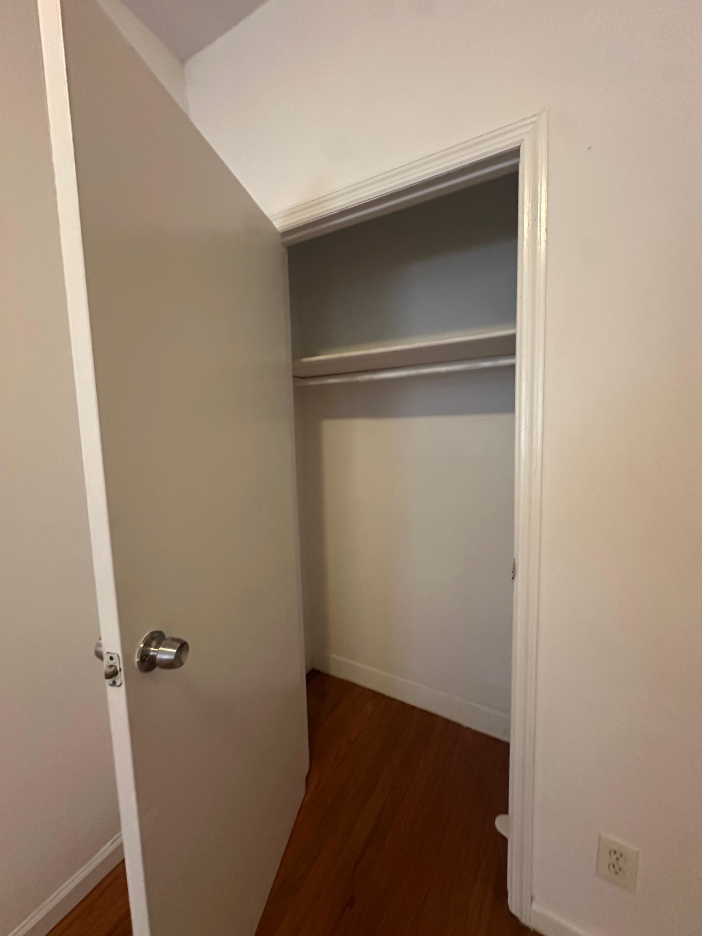 Private Room for Couples in Astoria