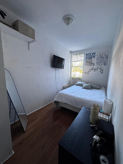 Spacious and Bright Room Available