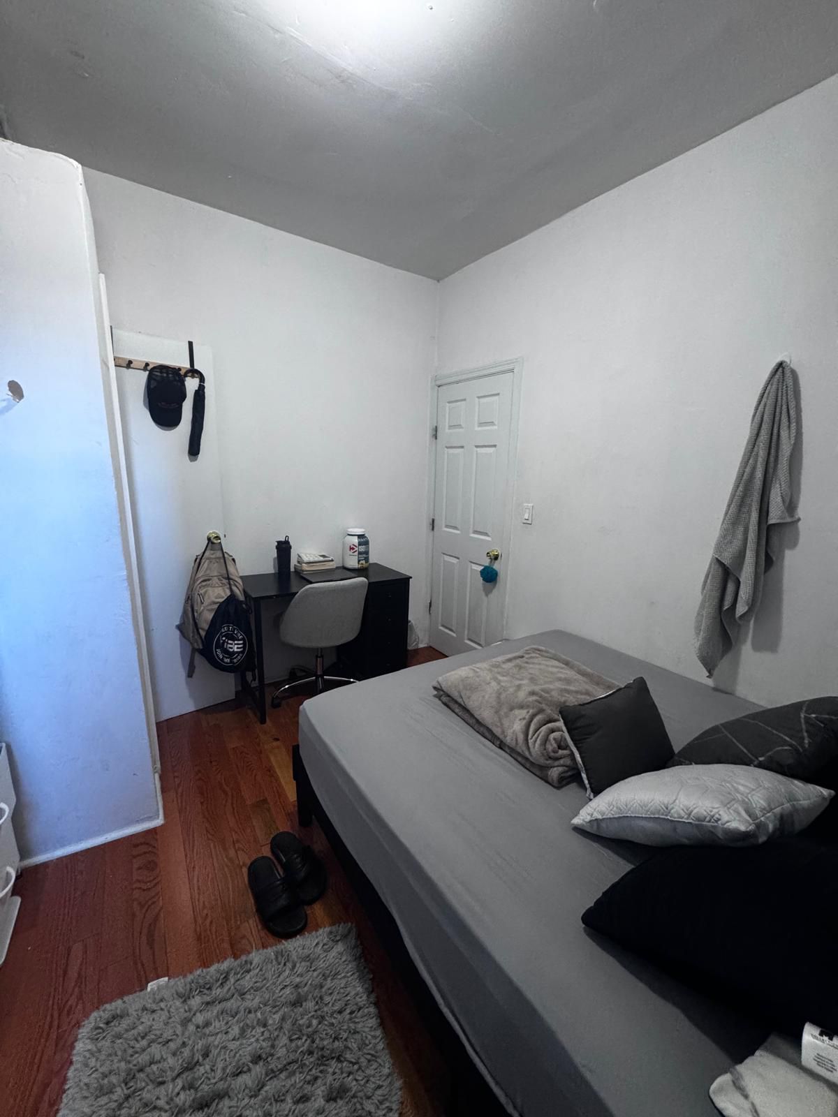 Spacious and Bright Room Available