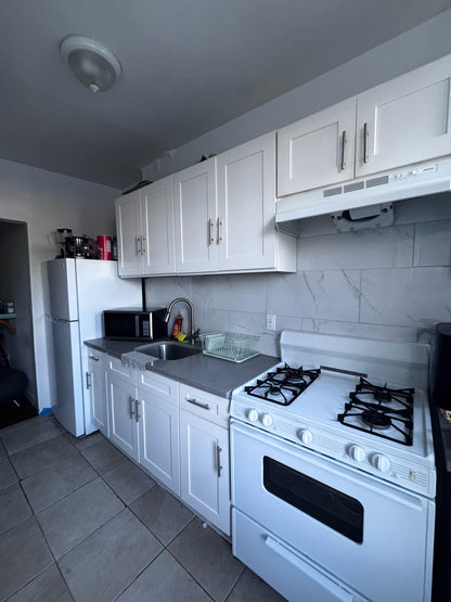 Spacious and Bright Room Available