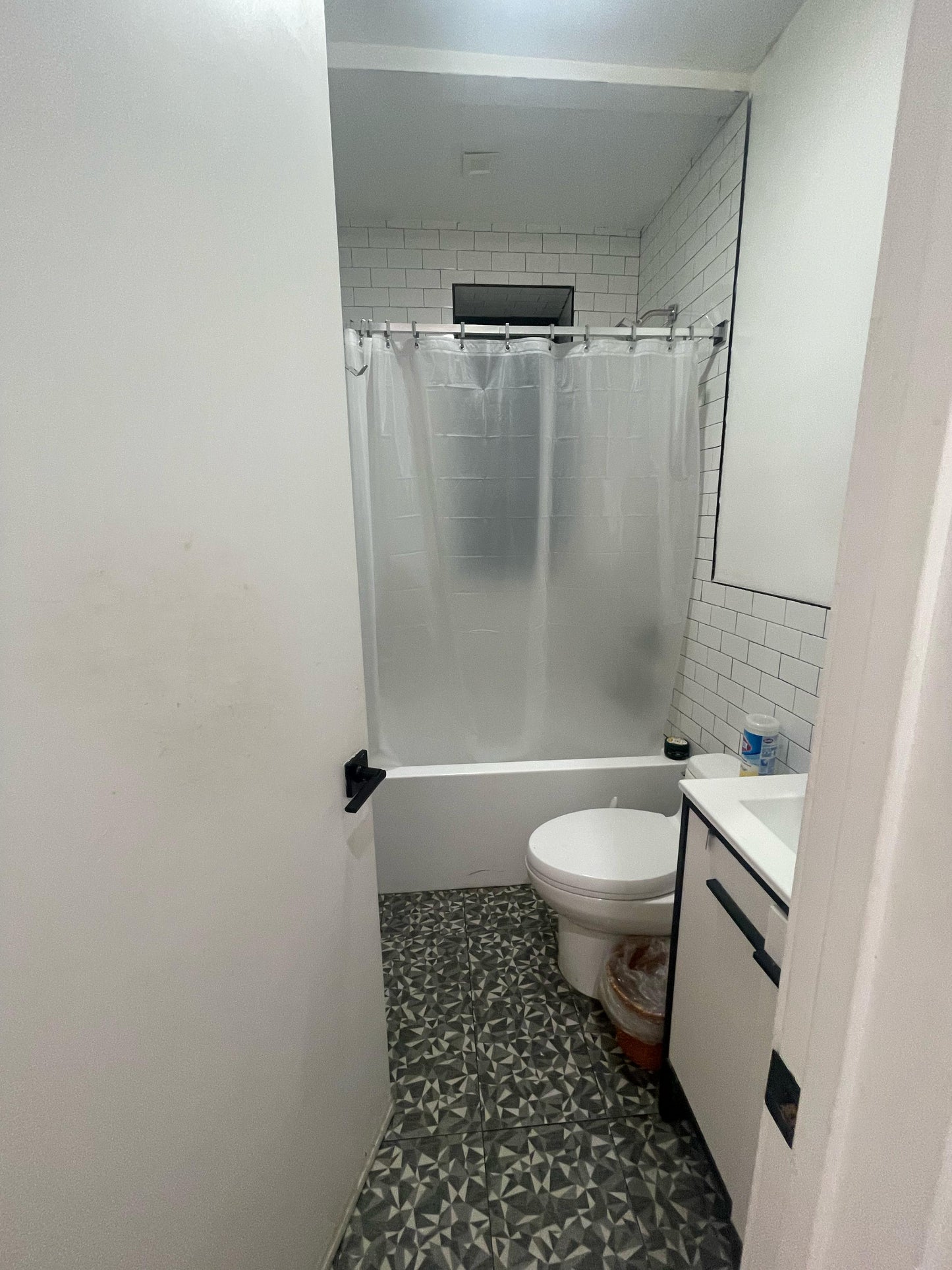 Private Room for rent in Crown Heights!