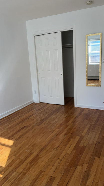 Private Room in Murray Hill!