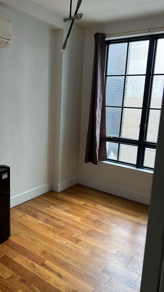 Private Room in Crown Heights, Easy Access to the 4 Train